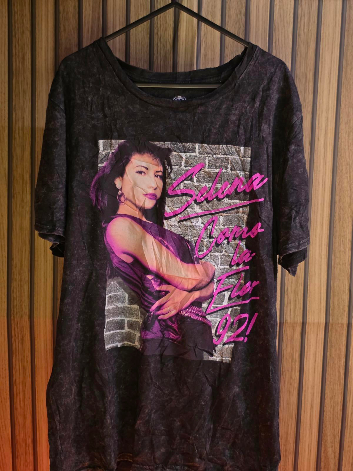 Selena Como La Flor 92 Tour Graphic T-Shirt Black Large