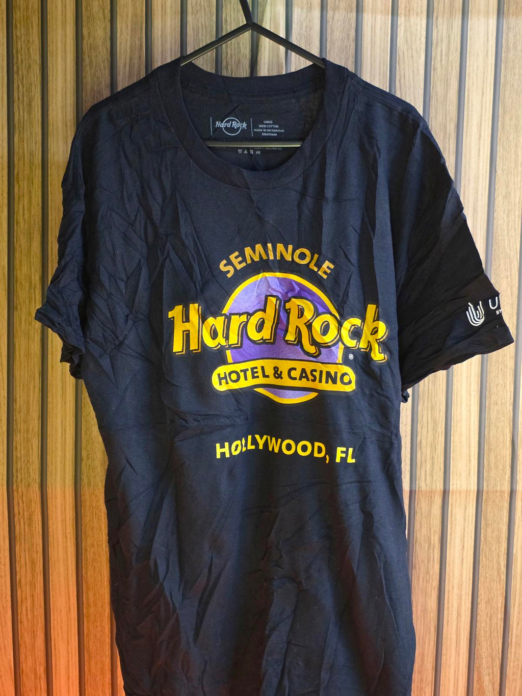Hard Rock Seminole Hotel & Casino Graphic T-Shirt Black Large