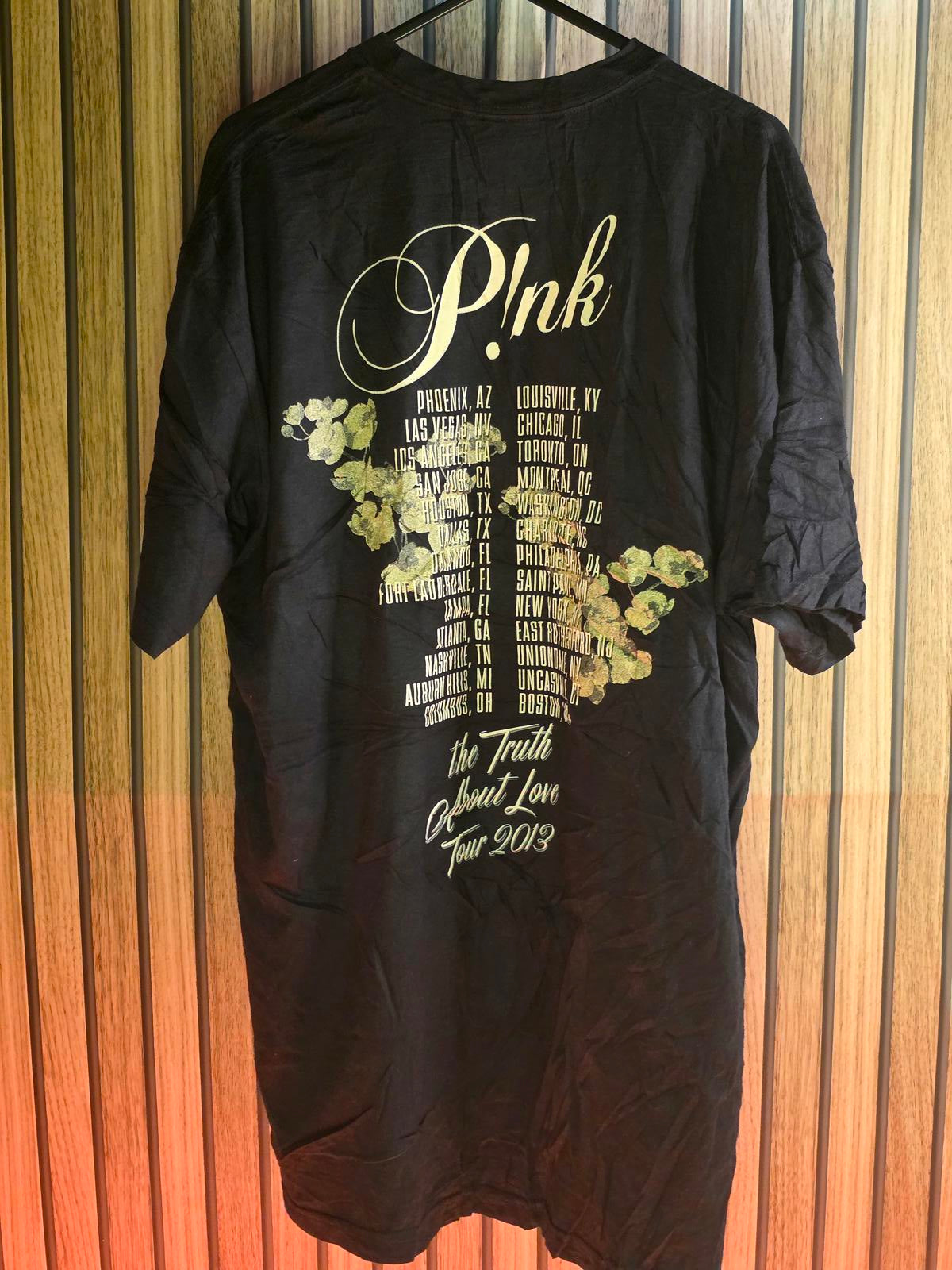 Pink The Truth About Love Tour 2013 Graphic T-Shirt Black Unisex Size XL