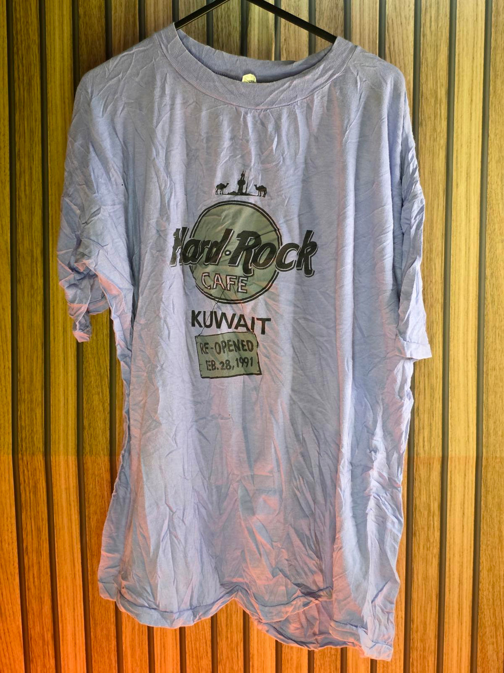 Hard Rock Cafe Kuwait Re-Opened 1991 Graphic T-Shirt Light Blue Medium
