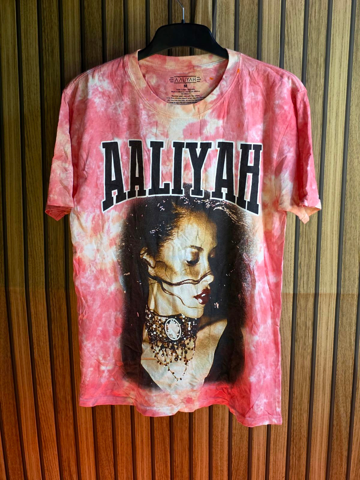 Aaliyah Graphic T-Shirt Tie-Dye Pink Medium