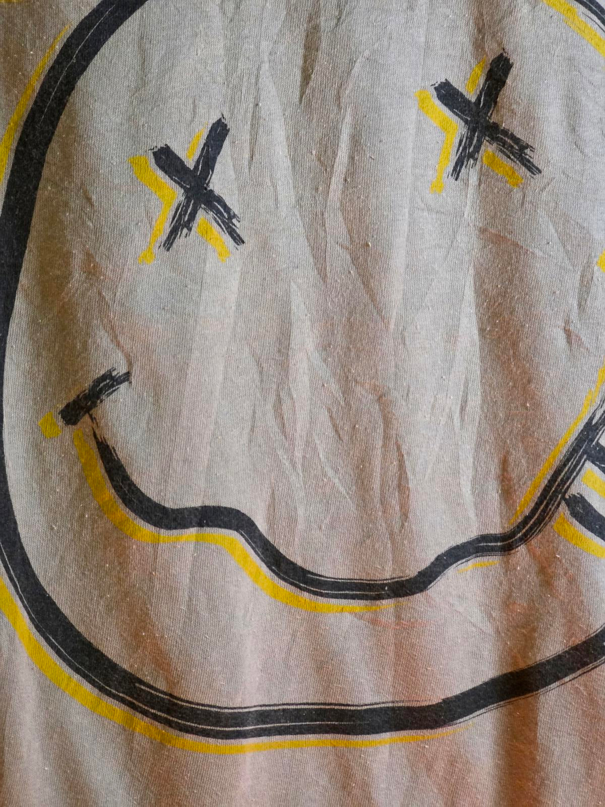Nirvana Band T-shirt Smiley Face Graphic Beige Large