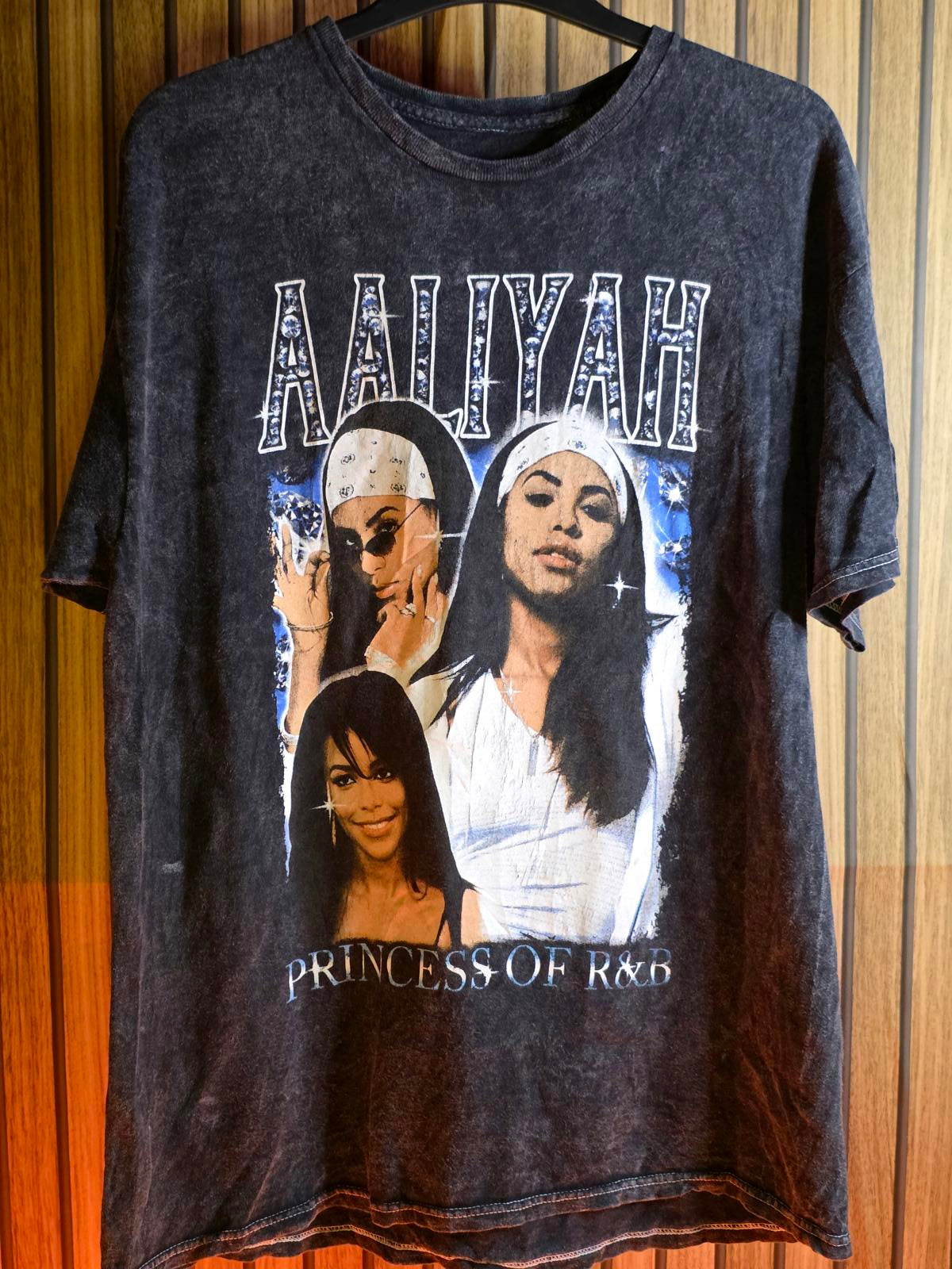 Aaliyah Princess of R&B Graphic T-Shirt Black Medium
