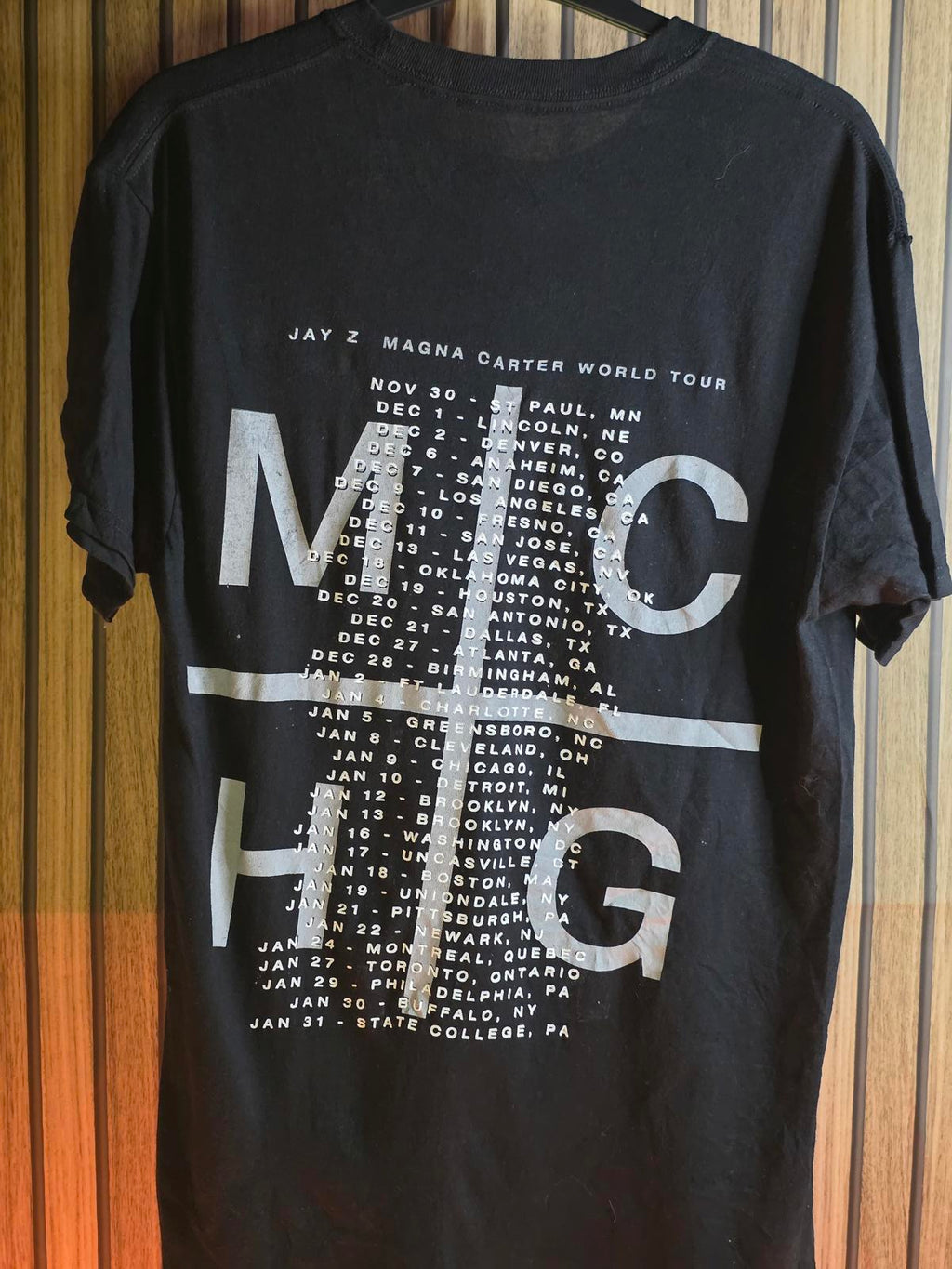 Rare JAY-Z Magna Carter World Tour Black Graphic T-Shirt Size Regular M