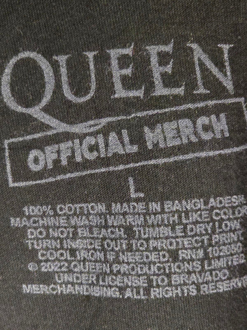Queen Official Merch T-shirt Black Yellow Large Cotton