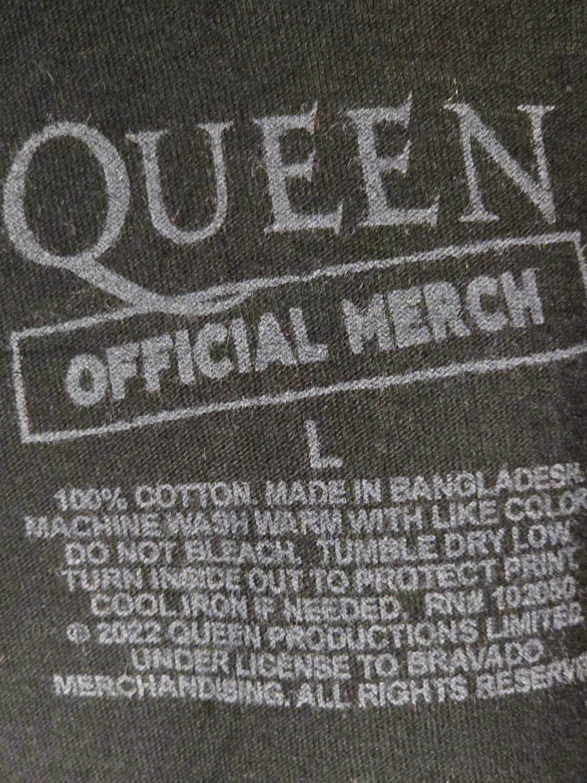 Queen Official Merch T-shirt Black Yellow Large Cotton