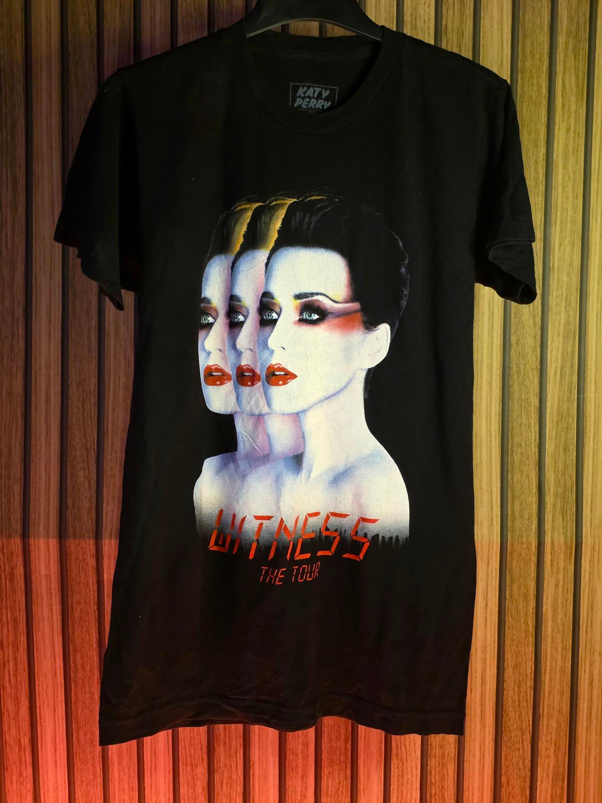 Katy Perry Witness The Tour Graphic T-Shirt Black Small