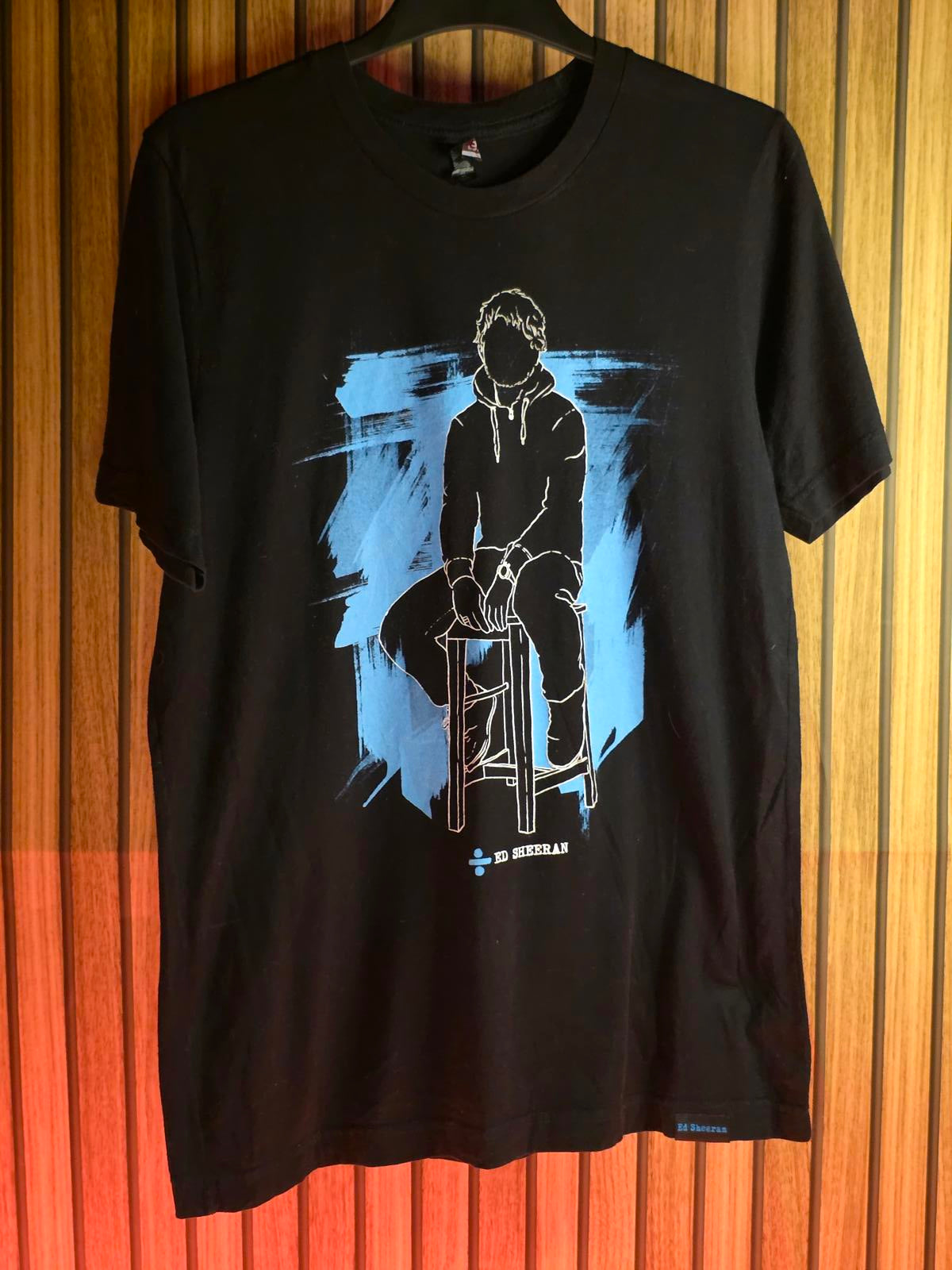 Ed Sheeran Divide Tour T-Shirt Black Graphic T-Shirt Size Medium