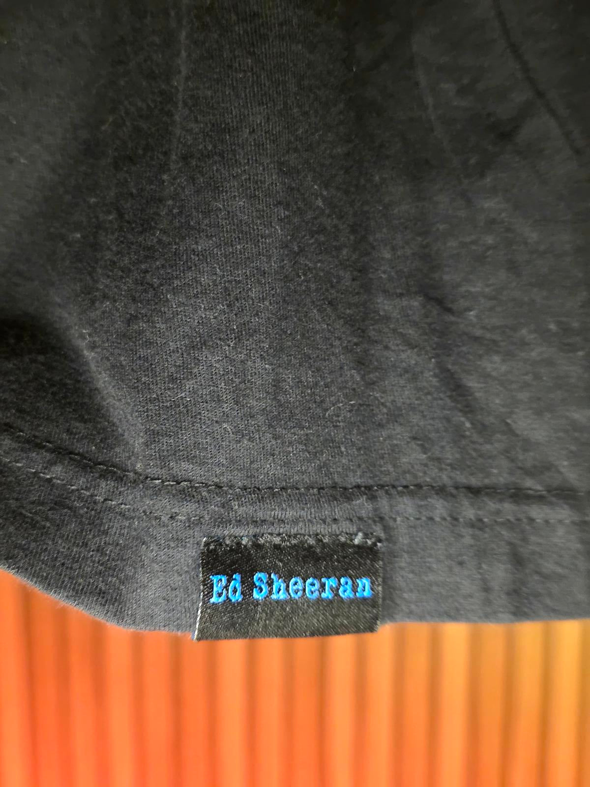 Ed Sheeran Divide Tour T-Shirt Black Graphic T-Shirt Size Medium