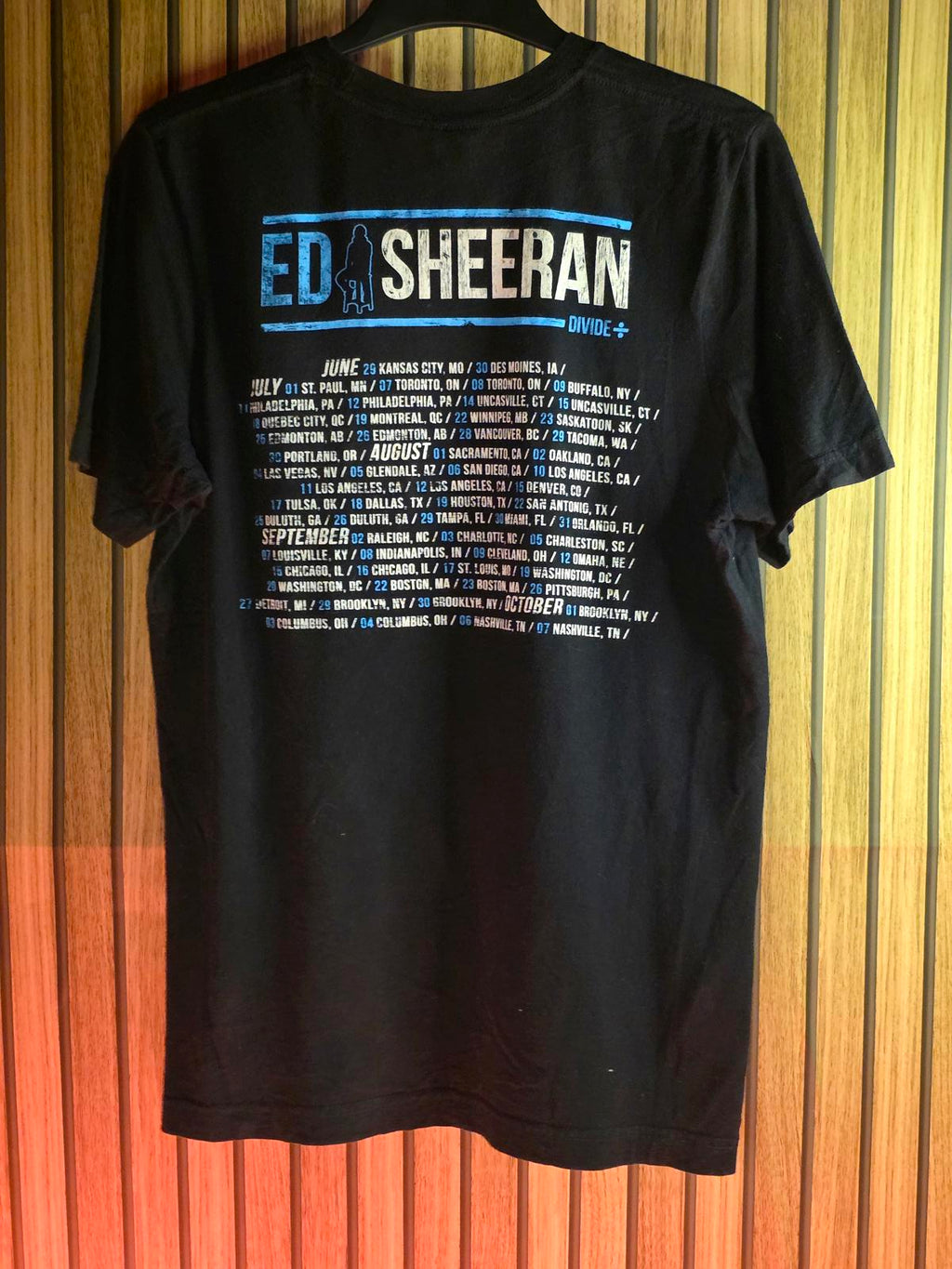 Ed Sheeran Divide Tour T-Shirt Black Graphic T-Shirt Size Medium