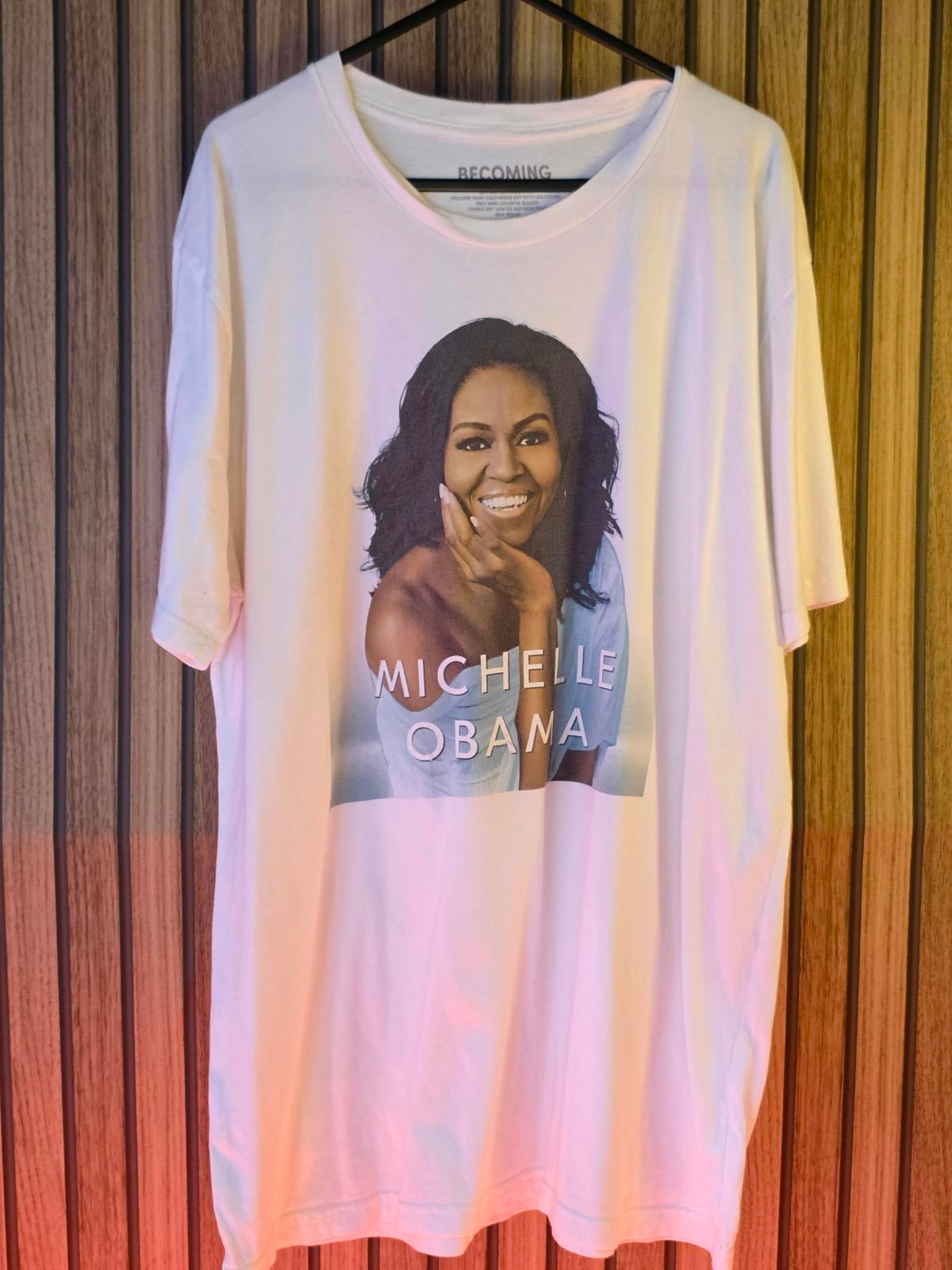 Becoming Michelle Obama Graphic T-Shirt White Large Cotton USA