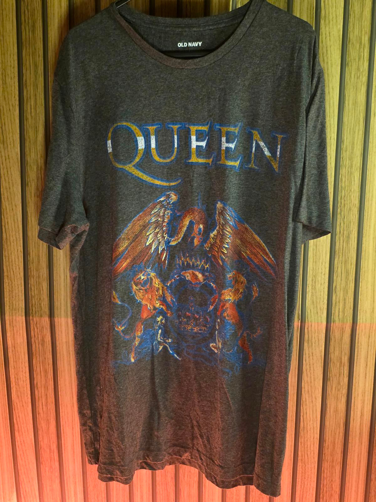 Old Navy Queen Band Graphic T-Shirt Black Large