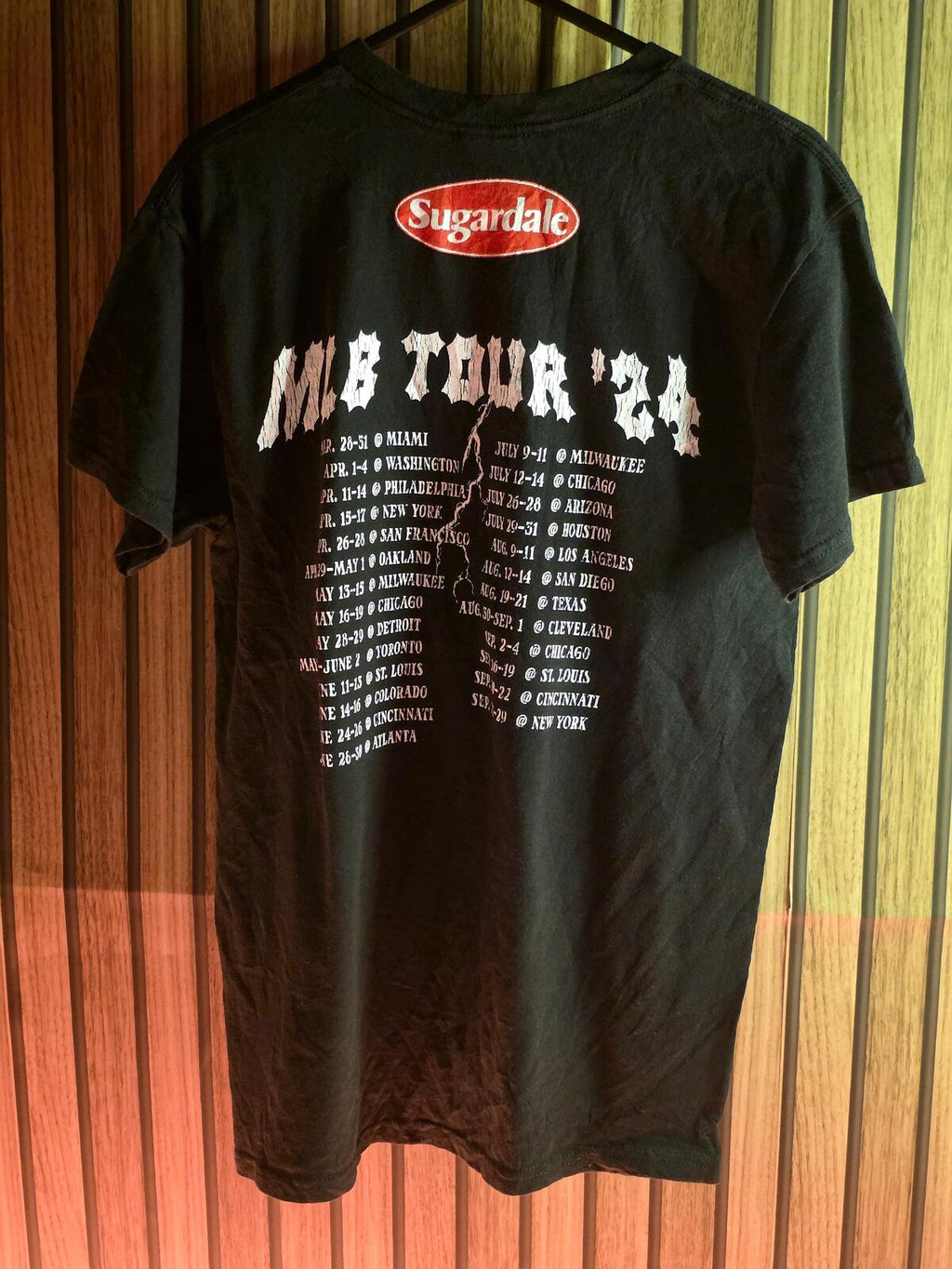 Pittsburgh Pirates "MLB Tour '24" graphic t-shirt Small