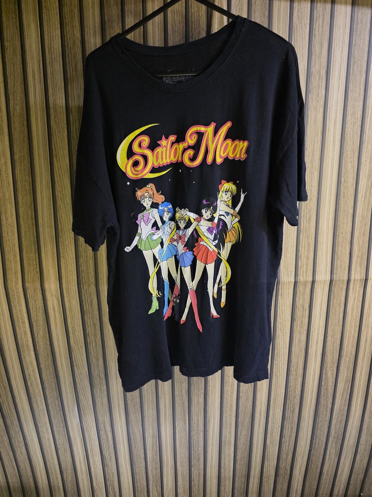 Sailor Moon Graphic T-Shirt Black Size Small