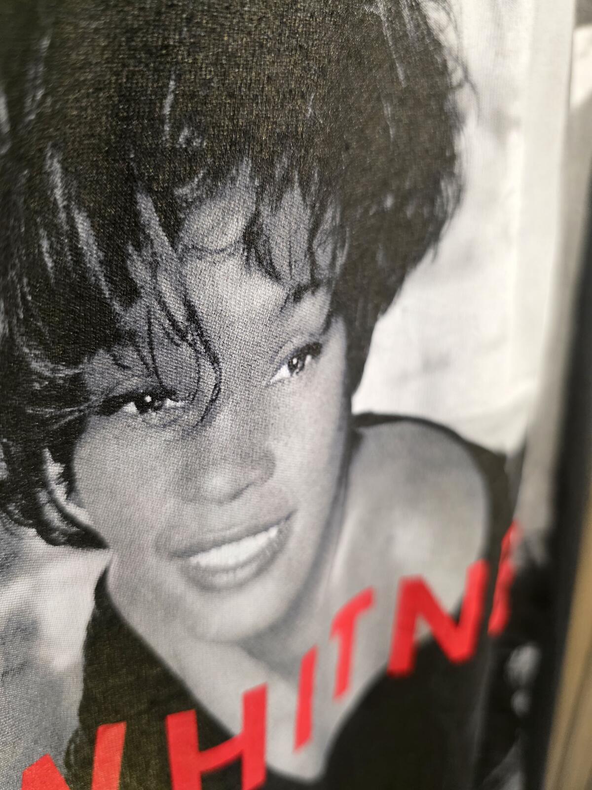 Whitney Houston Black Graphic T-Shirt 2022 Licensed Print Medium
