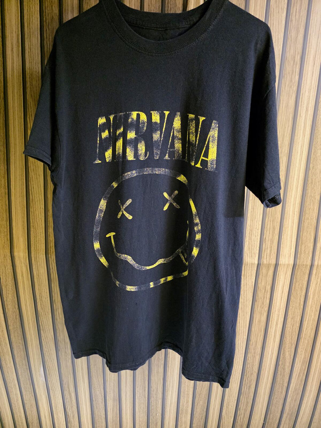 Nirvana Black Smiley Face Logo T-Shirt Medium