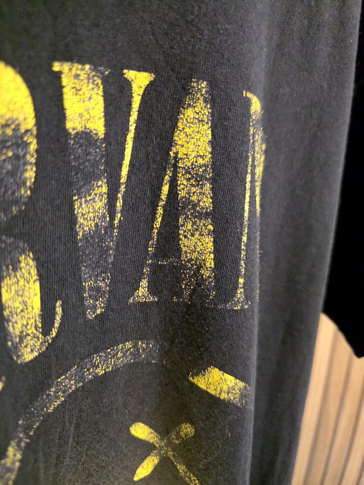 Nirvana Black Smiley Face Logo T-Shirt Medium