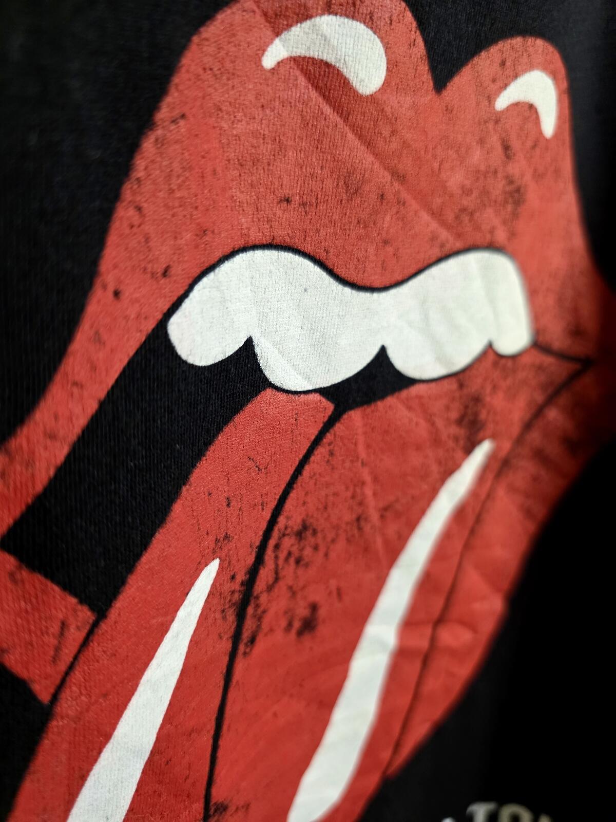 The Rolling Stones North American Tour 1975 Graphic T-Shirt Black Small