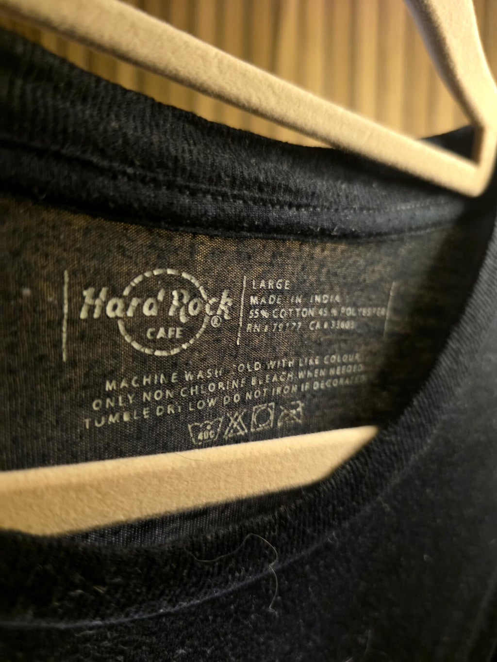 Hard Rock Cafe Maui Black Graphic T-Shirt Large