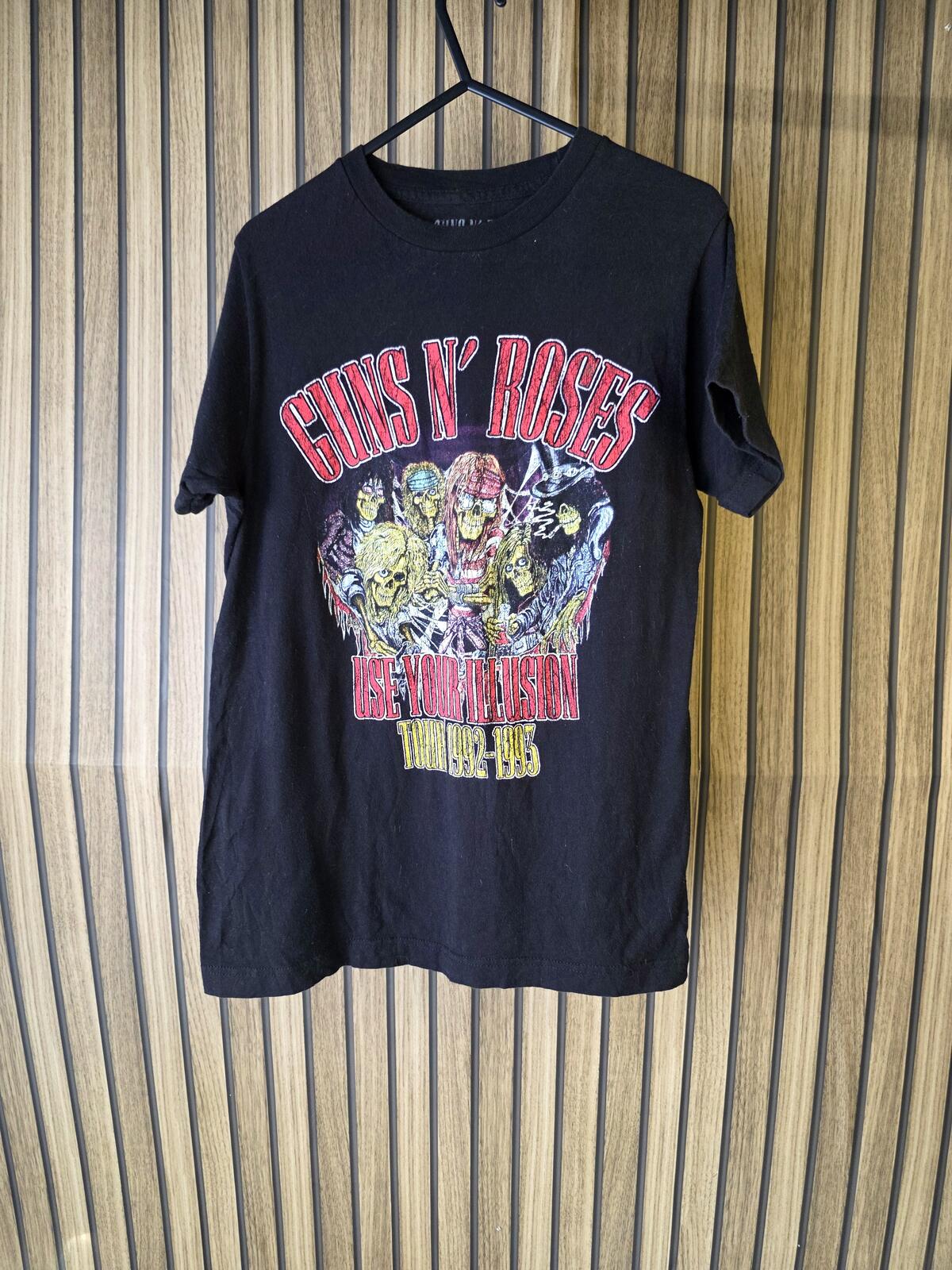 Guns N' Roses Use Your Illusion Tour 1991 Black T-shirt Small