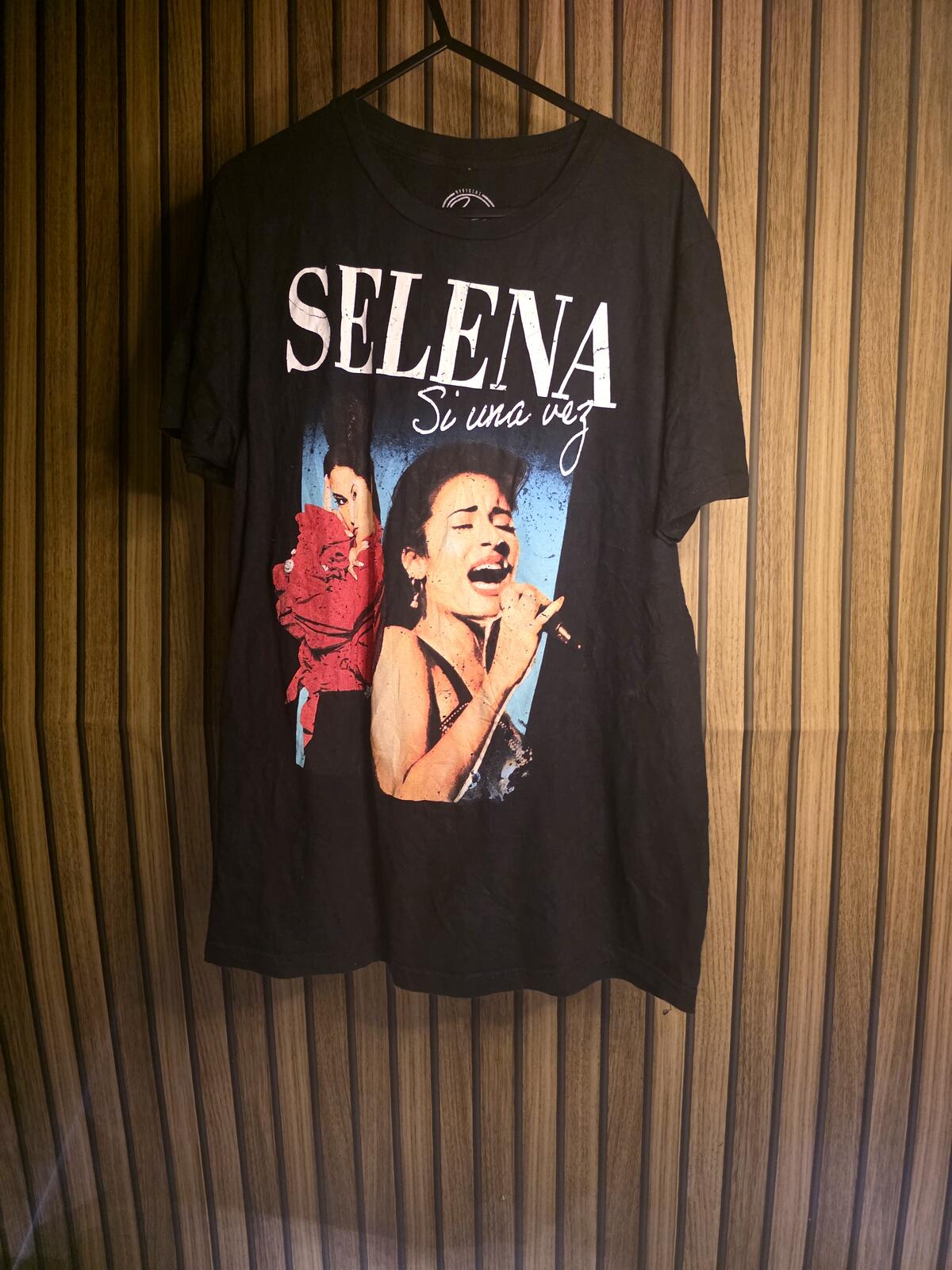 Selena Si Una Vez Graphic T-Shirt Black Medium
