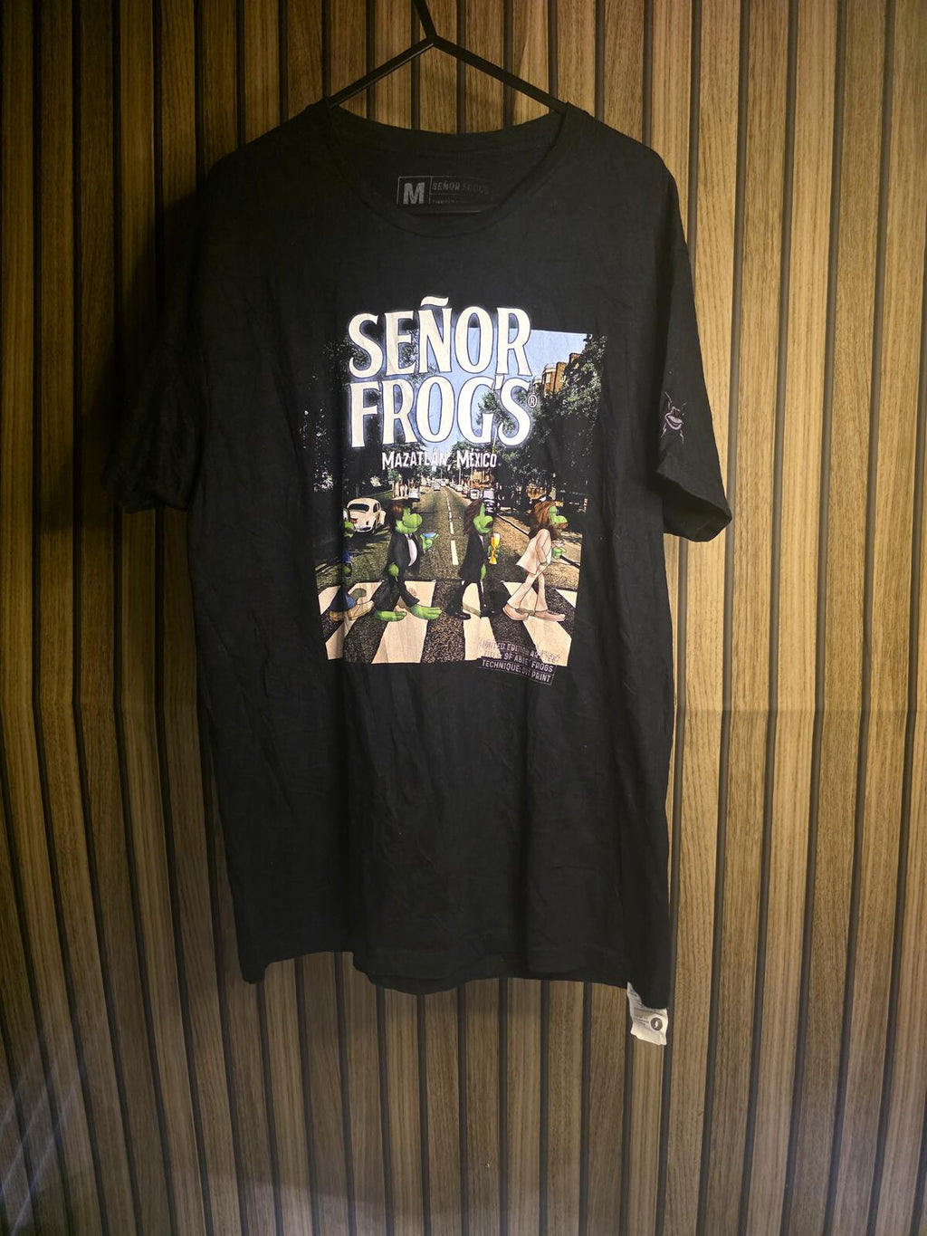 Señor Frogs Black Graphic Print T-Shirt Medium