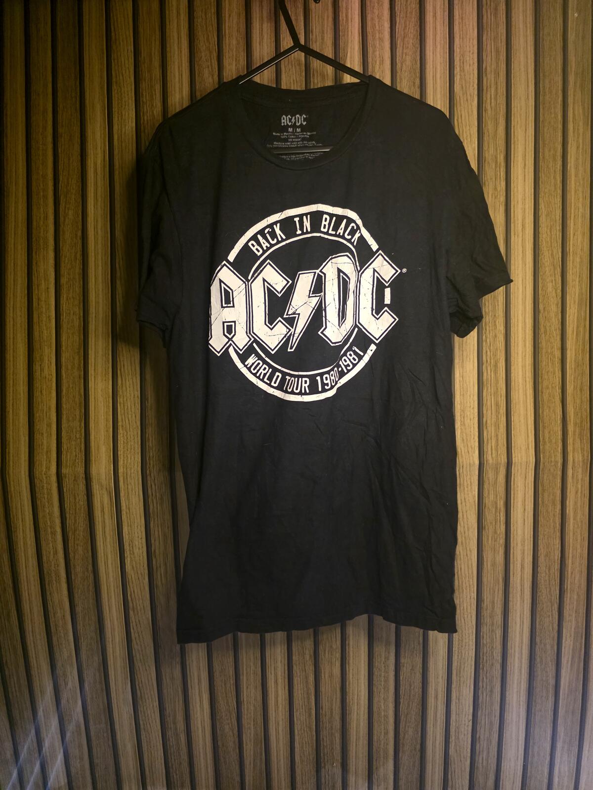 AC/DC Back In Black World Tour 1980-1981 Black T-Shirt Medium