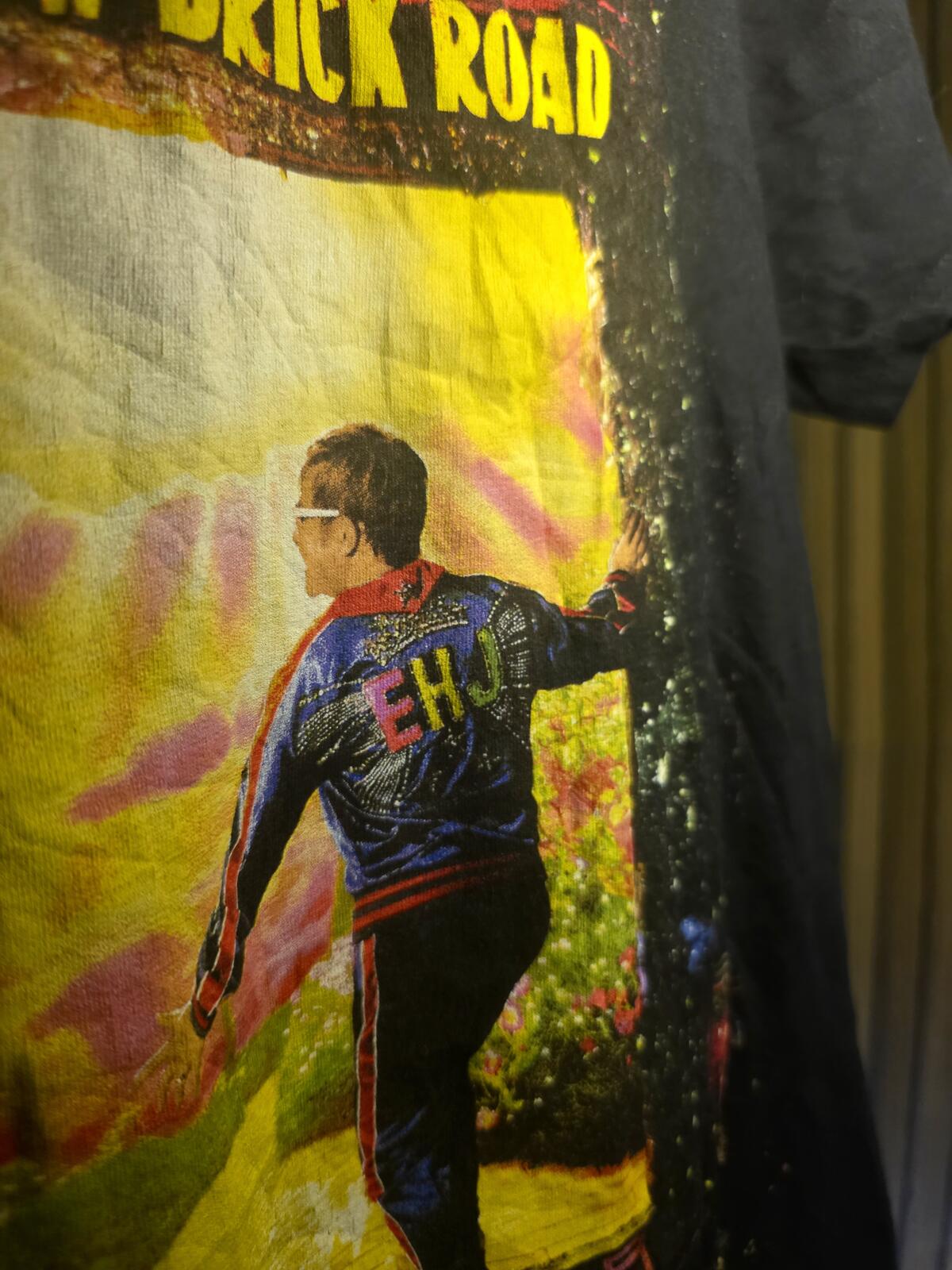 Elton John Farewell Yellow Brick Road Tour Graphic T-Shirt Black Small