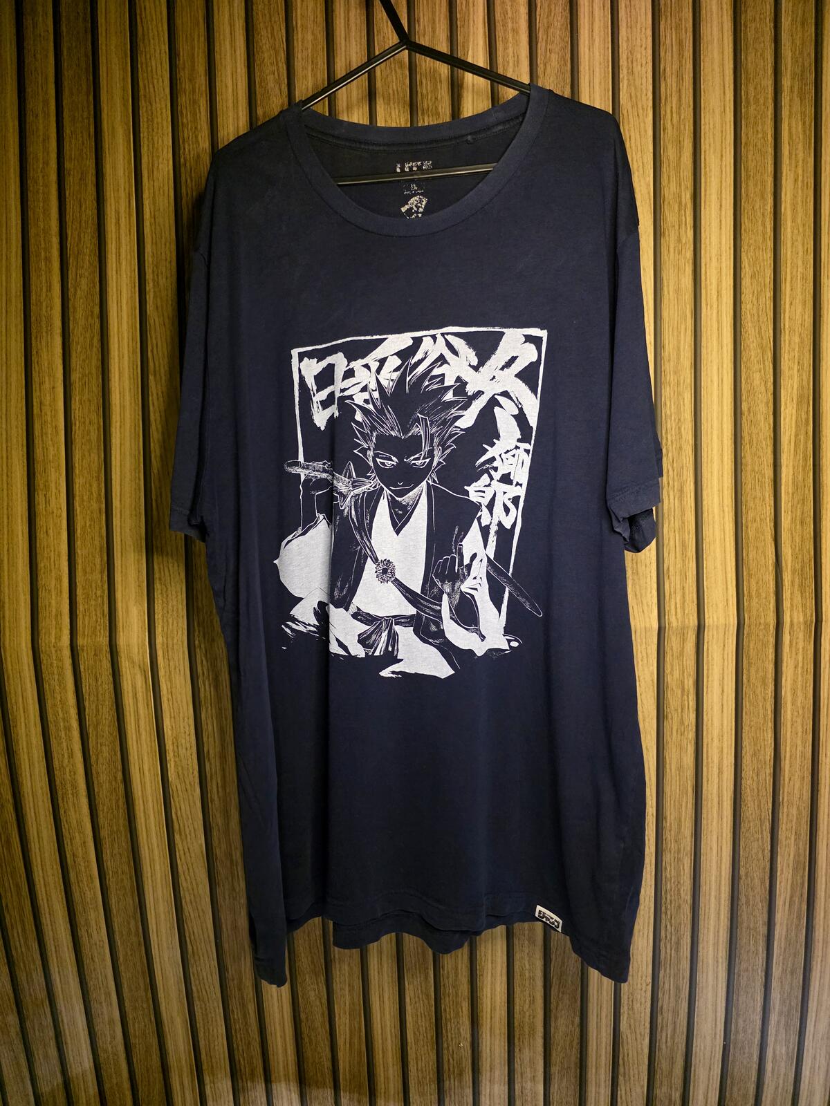Uniqlo UT Anime Graphic T-shirt Navy Blue Size L