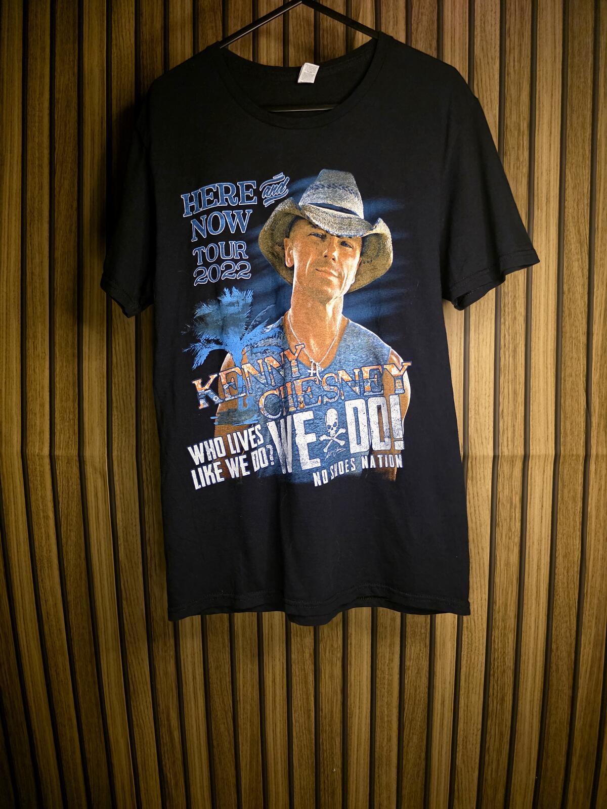 Kenny Chesney Here and Now Tour 2022 Black Graphic T-Shirt Size Small