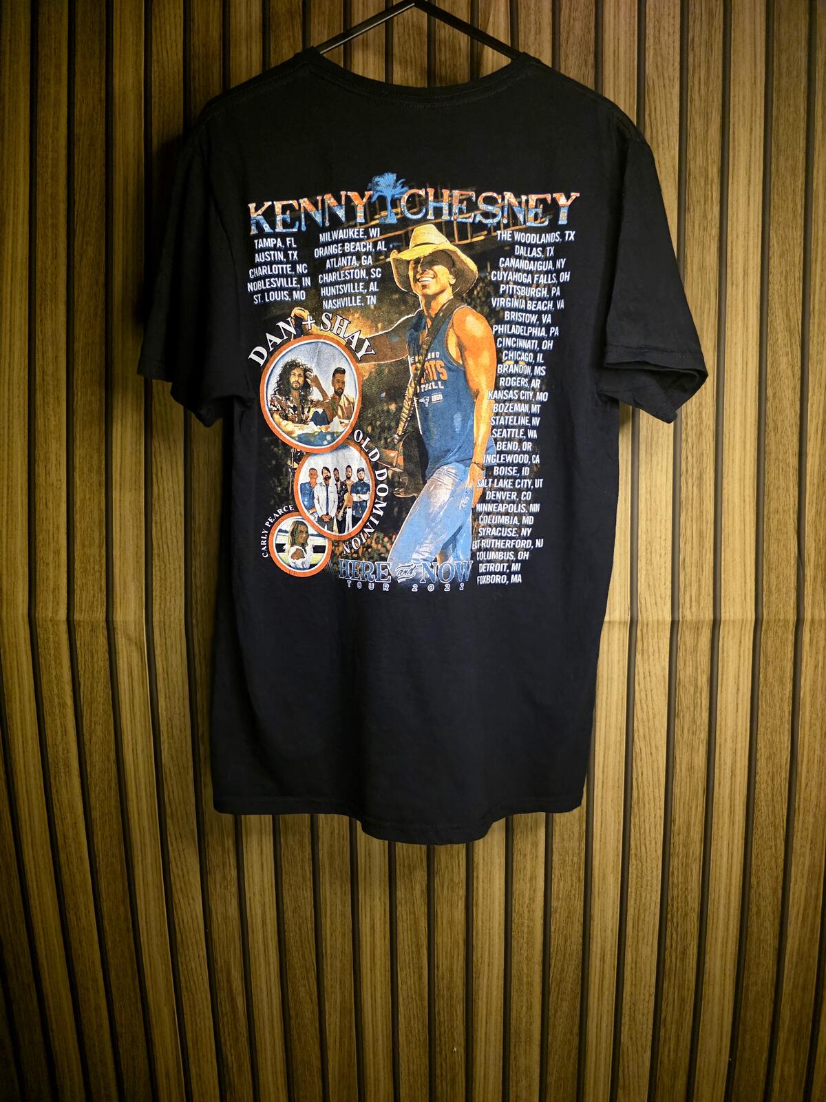 Kenny Chesney Here and Now Tour 2022 Black Graphic T-Shirt Size Small