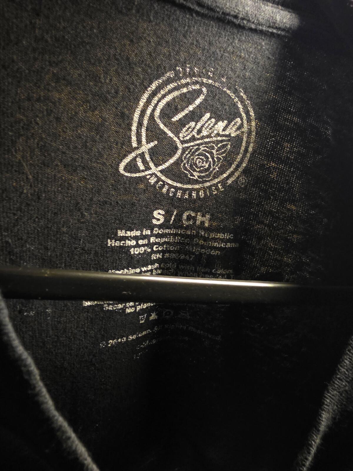 Selena Como La Flor Black Graphic T-Shirt Size S