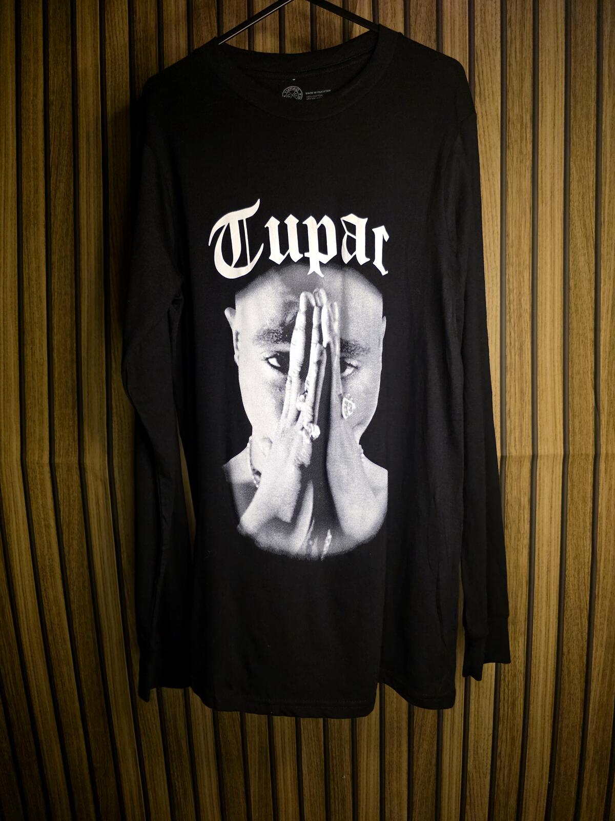 Cross Colours Tupac Graphic Long Sleeve T-Shirt Black Small