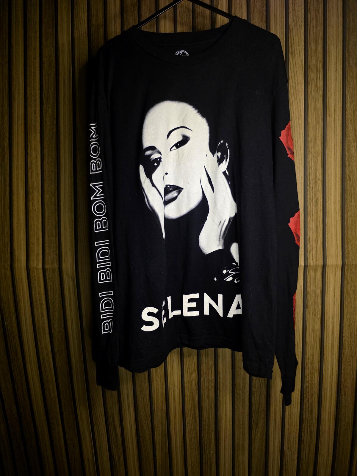 Selena Long Sleeve T-Shirt Black Graphic Size Large