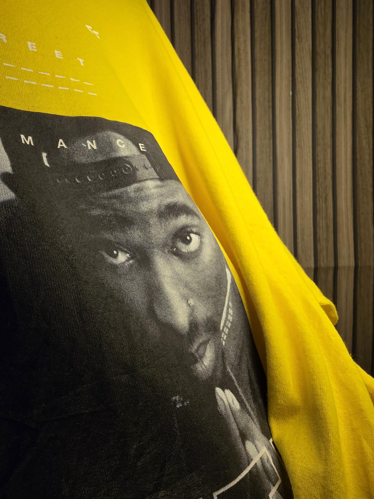 Yellow Long Sleeve Tupac Graphic T-shirt Size Medium