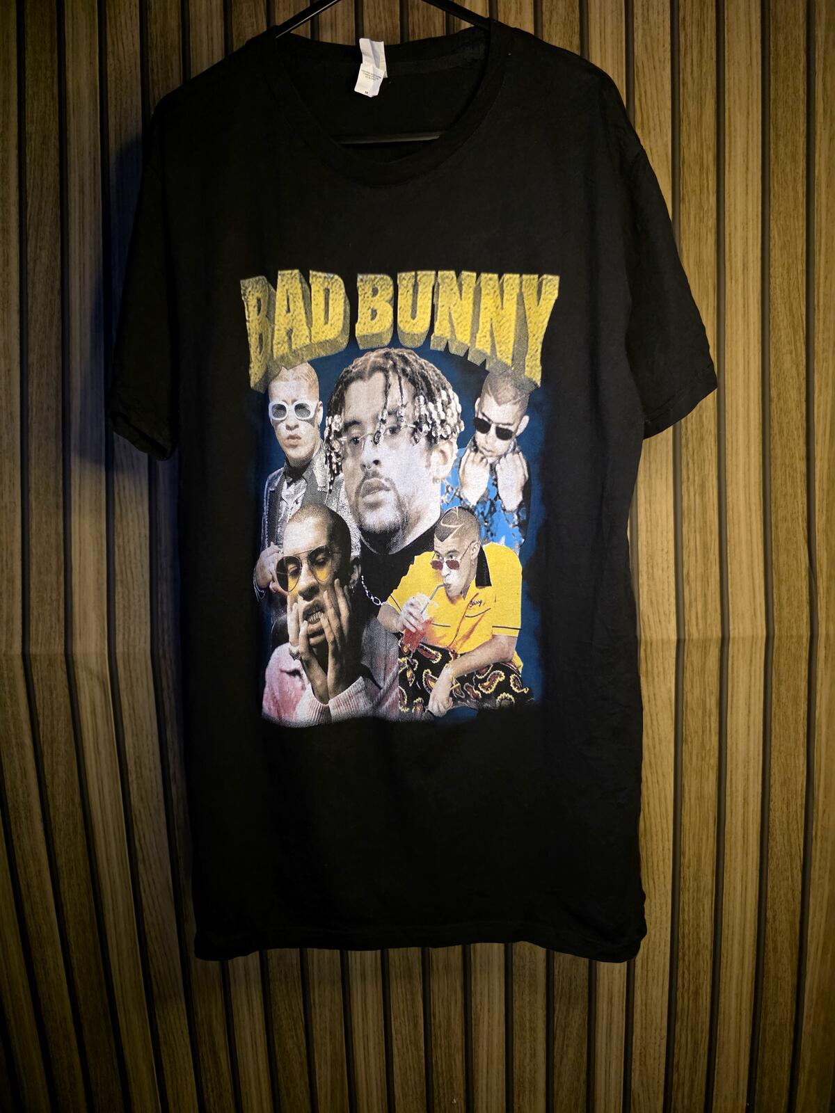 Bad Bunny World’s Hottest Tour 2022 T-Shirt Black Medium