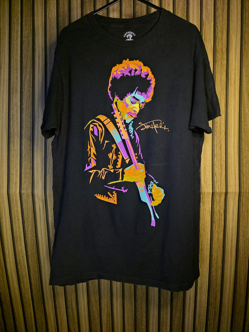 Authentic Hendrix Black Graphic Jimi Hendrix T-Shirt Medium