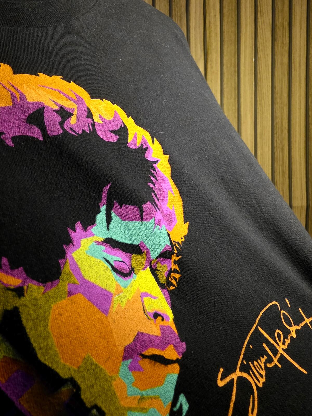 Authentic Hendrix Black Graphic Jimi Hendrix T-Shirt Medium