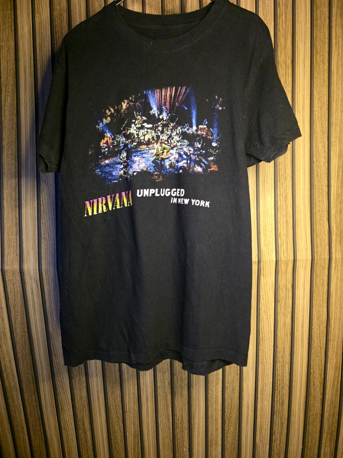 Nirvana Unplugged in New York Graphic Black T-Shirt Small