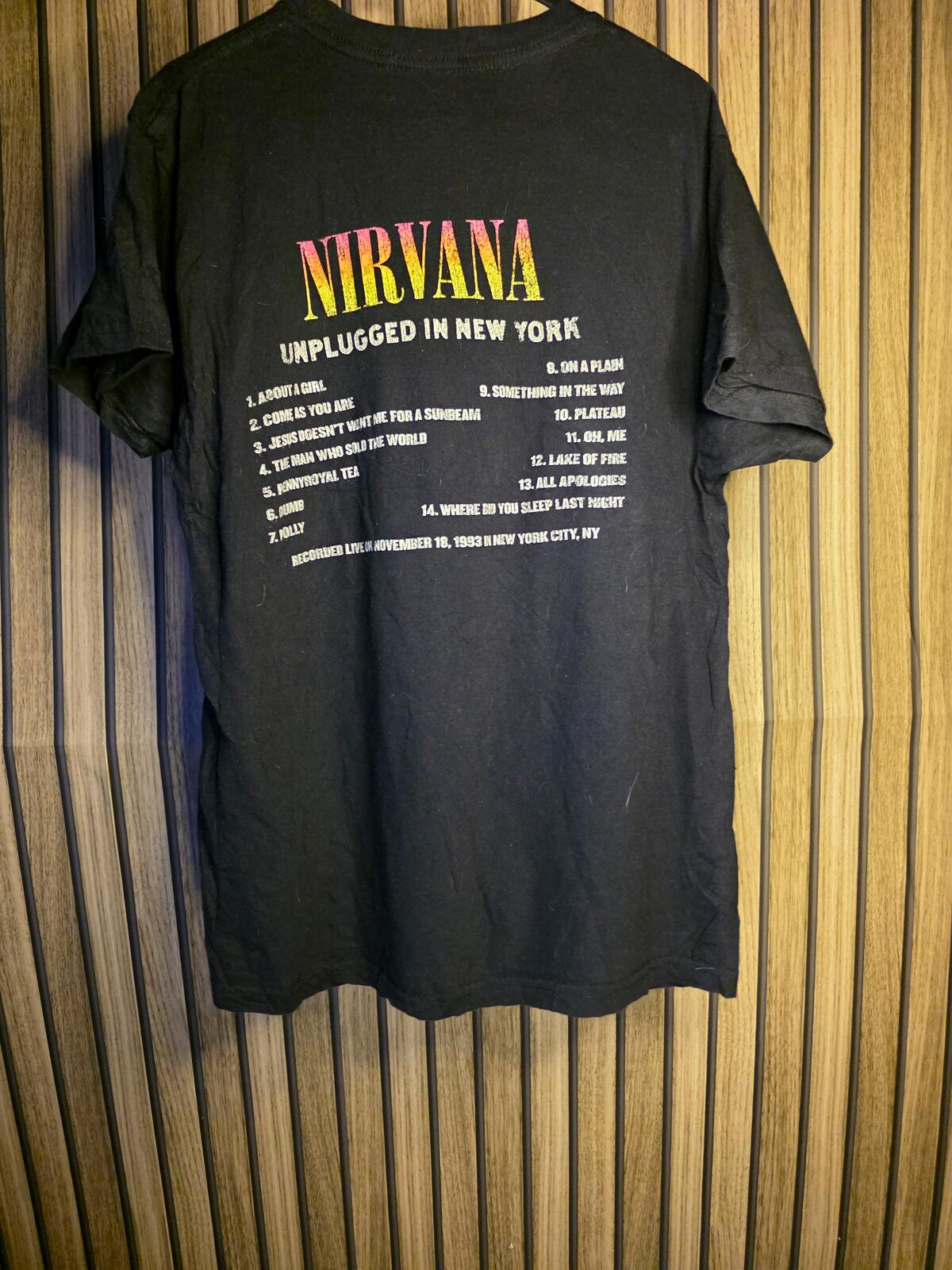 Nirvana Unplugged in New York Graphic Black T-Shirt Small