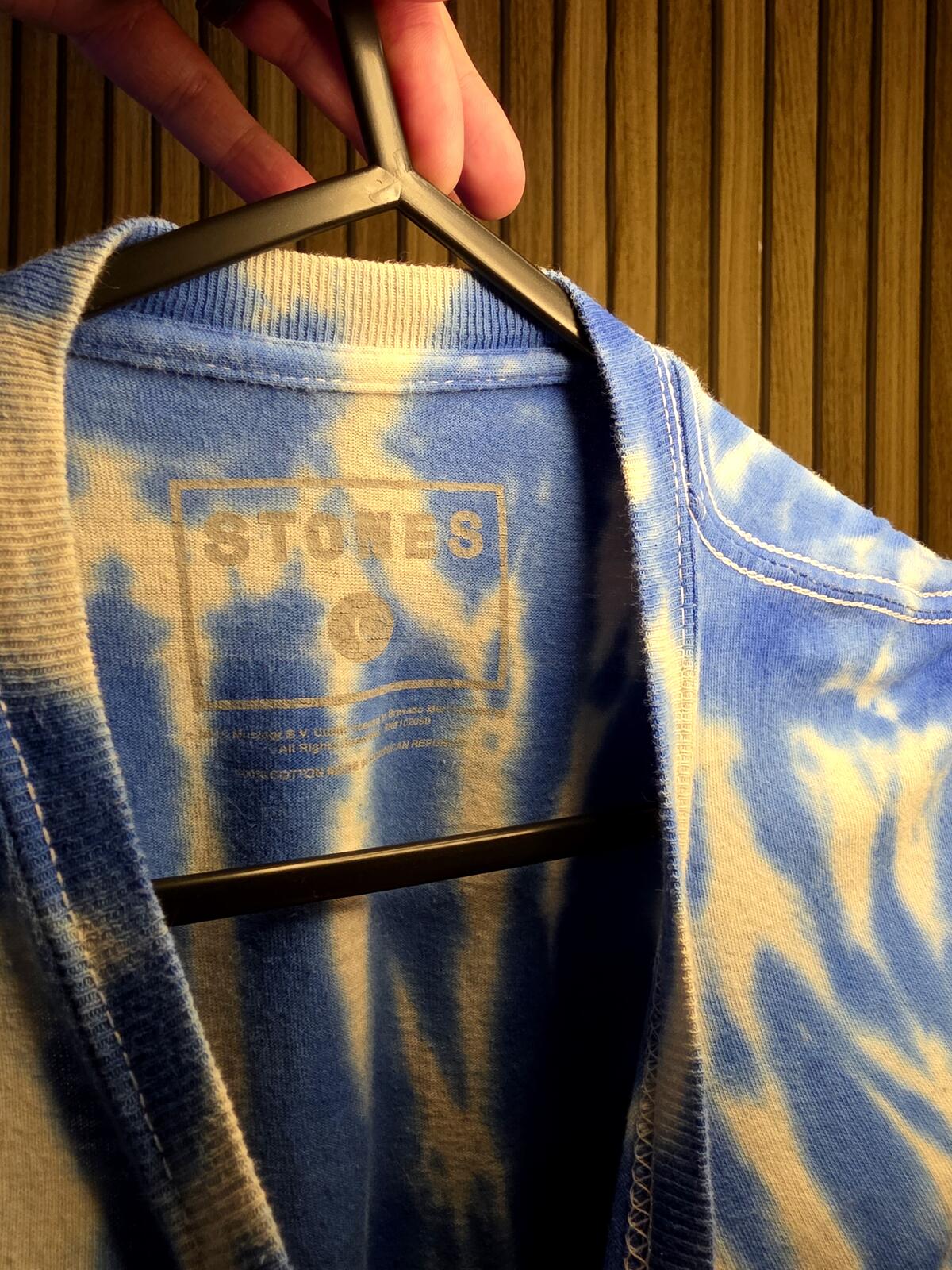 Stones Tie-Dye T-Shirt with Tongue Logo Blue White Red Medium