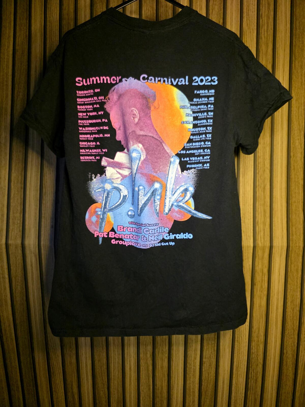 Pink Summer Carnival 2023 Tour T-shirt Black Small
