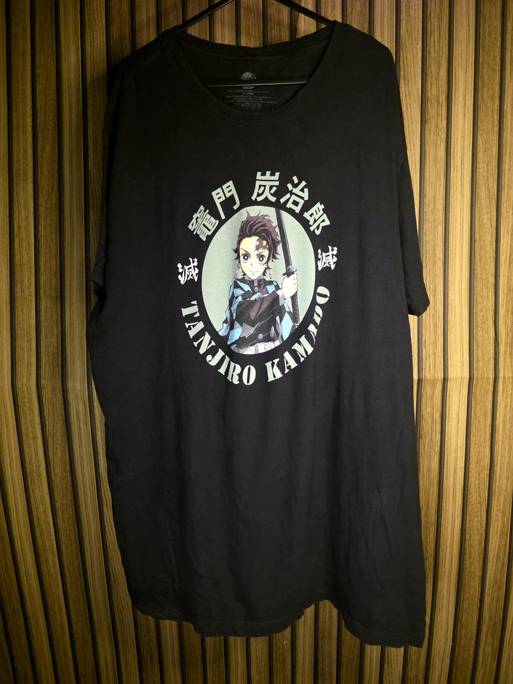 Jinx Demon Slayer Tanjiro Kamado Graphic T-Shirt Black XL