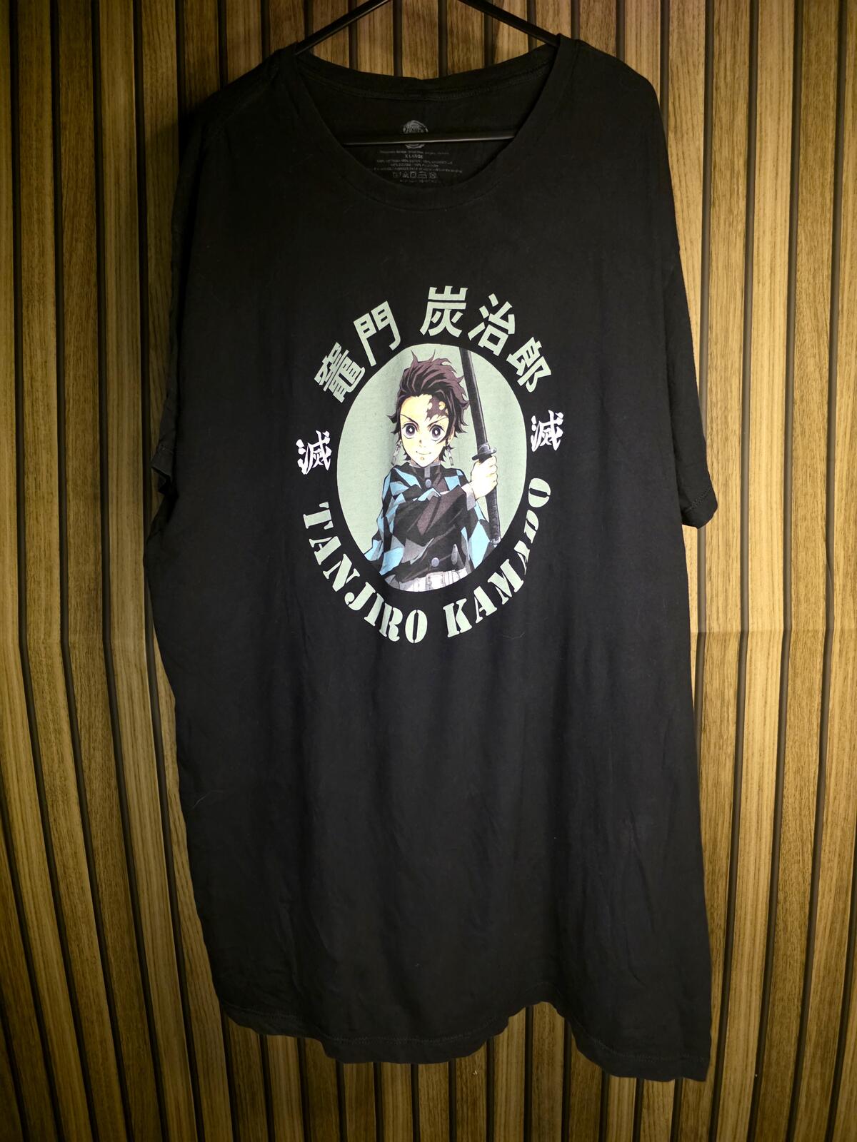 Jinx Demon Slayer Tanjiro Kamado Graphic T-Shirt Black XL