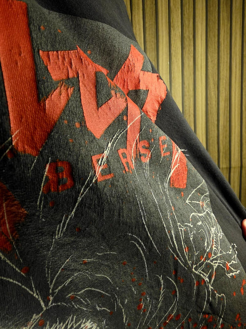 Berserk Graphic T-Shirt Black Red Medium