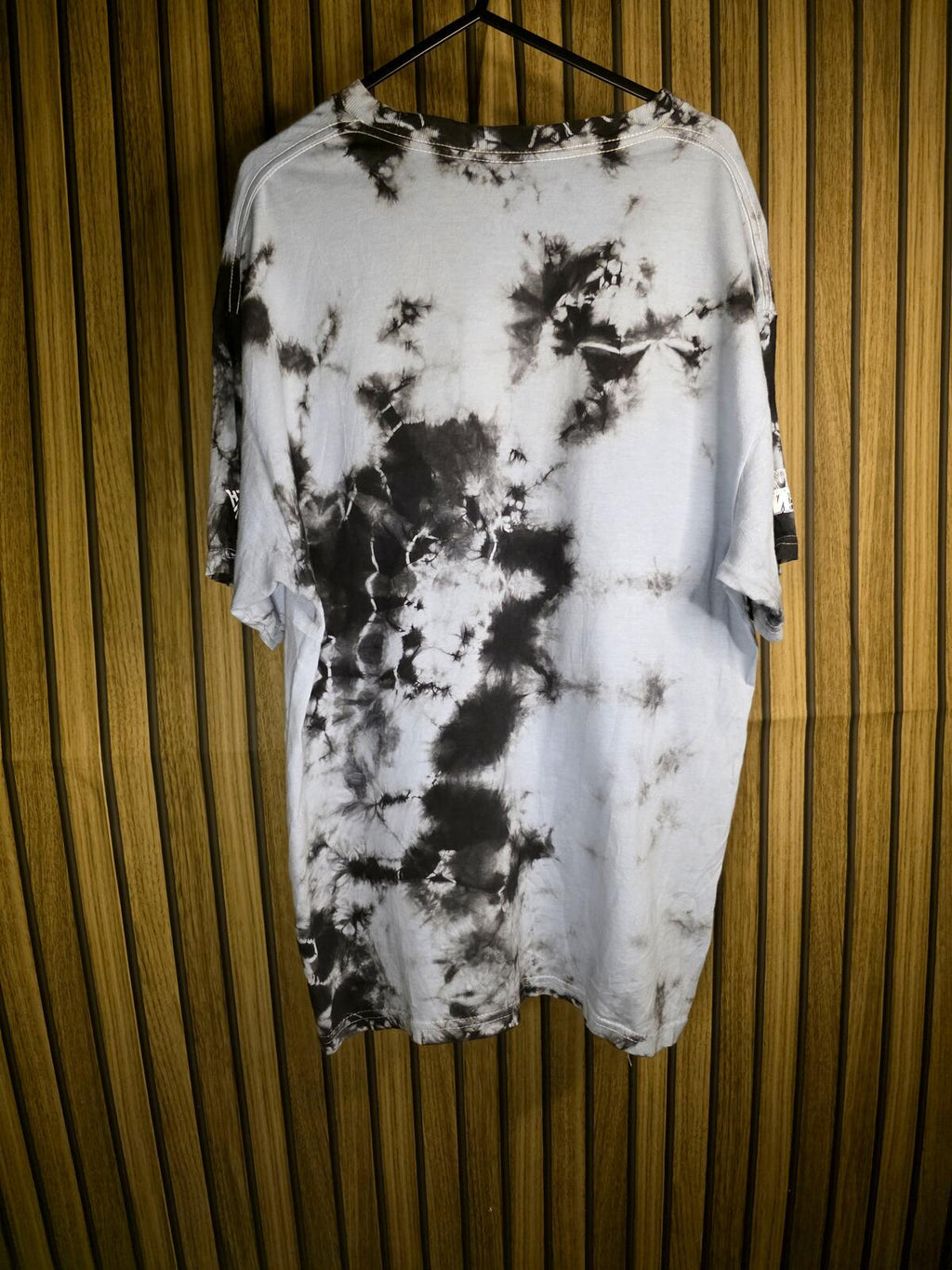 Hypeland x Hunter x Hunter Anime Graphic Tie-Dye T-Shirt Black and White Size M