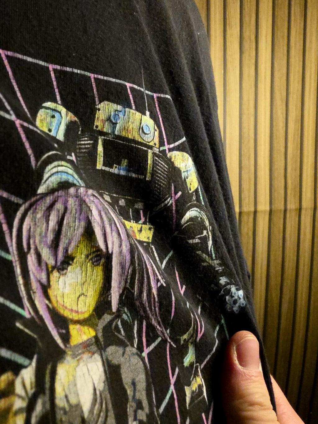 Roblox Black Graphic T-Shirt with Futuristic Characters Print Size L