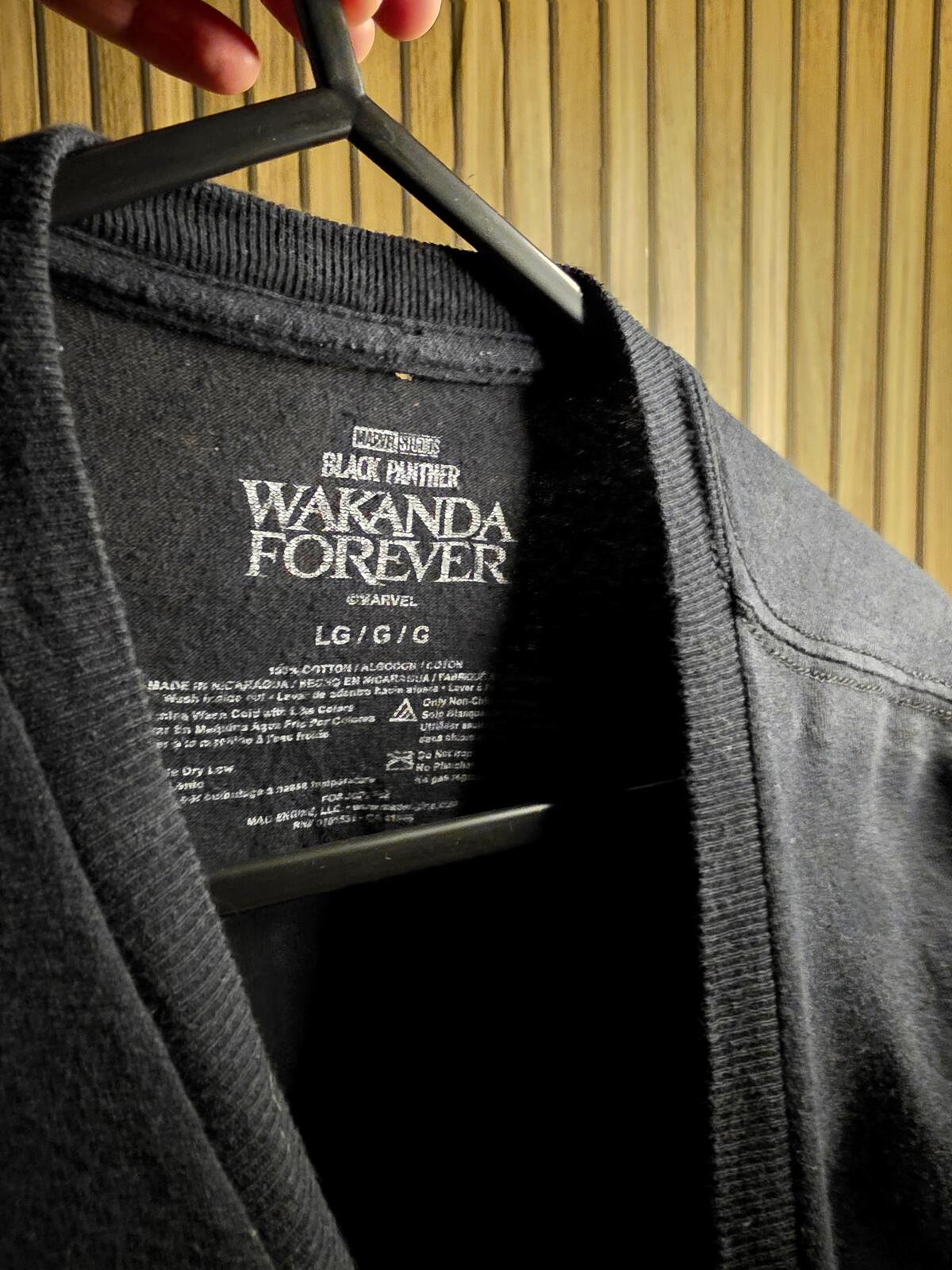 Marvel Studios Black Panther Wakanda Forever Graphic T-Shirt Black Large