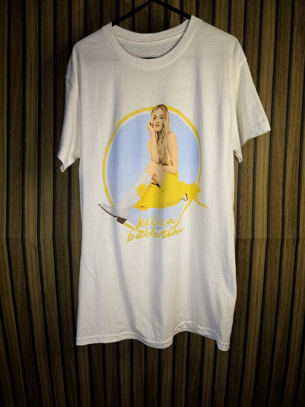 Kelsea Ballerini Women's Oversized White Graphic T-Shirt Small