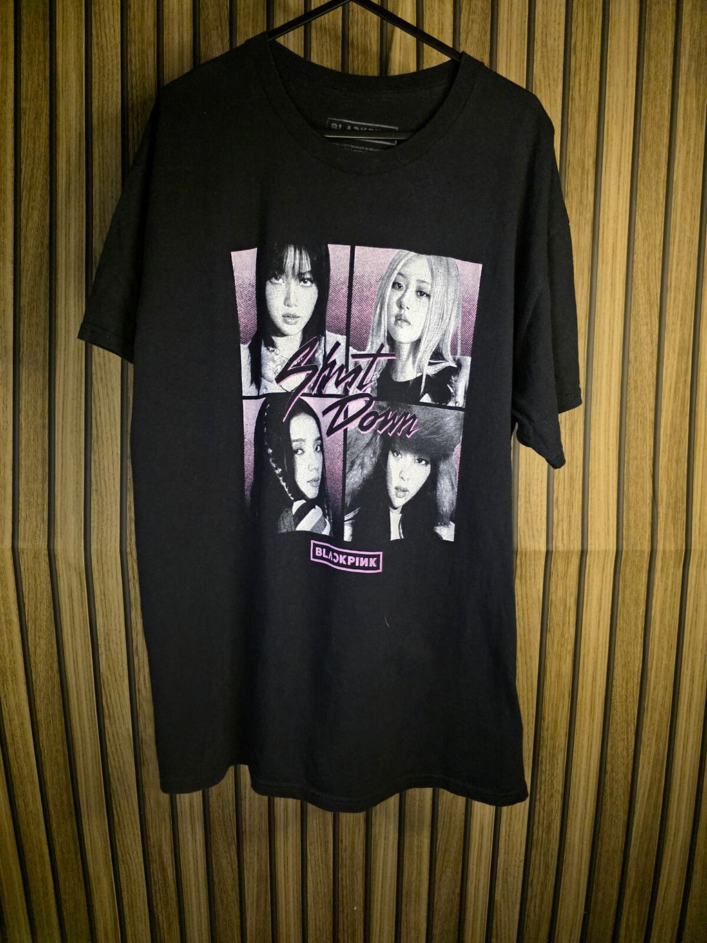 BLACKPINK Shot Down Graphic T-shirt Black Medium